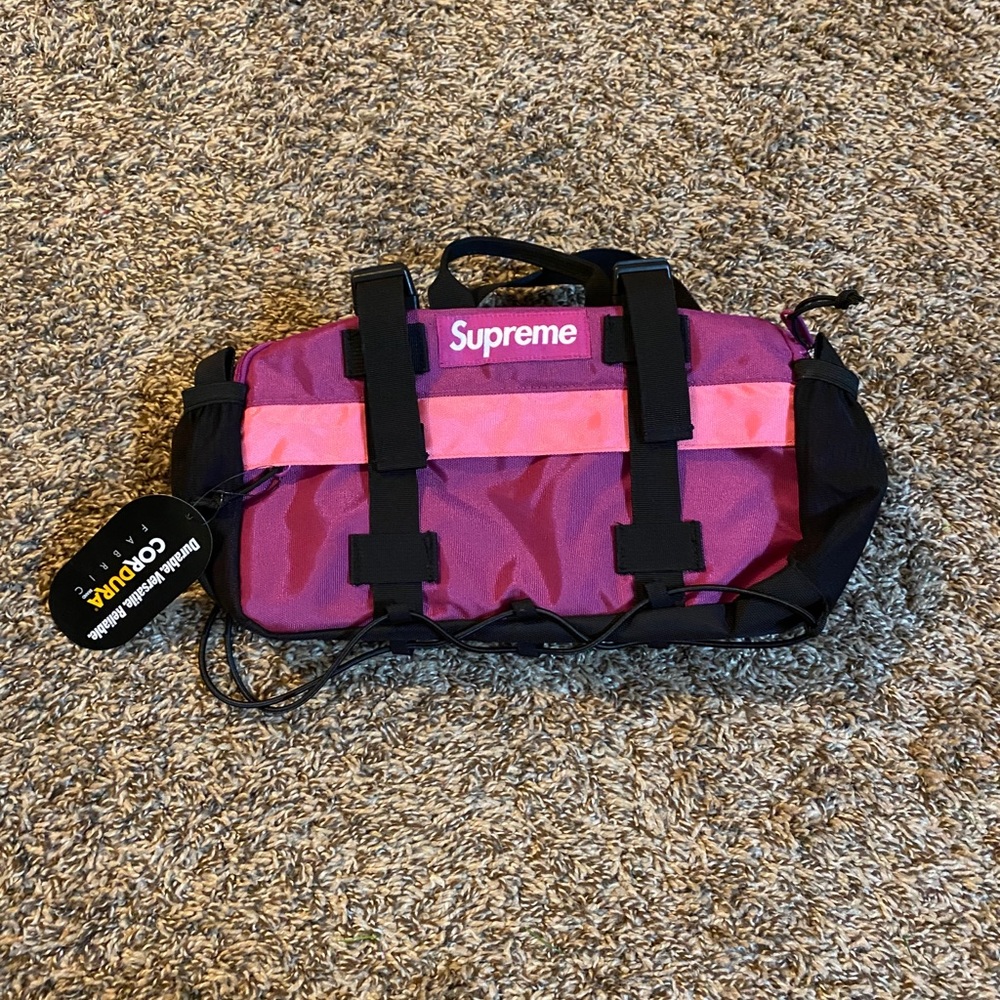 Brand new never worn supreme bag